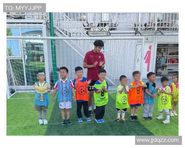 武汉足球队灵活应对挑战展现团队精神与战术创新